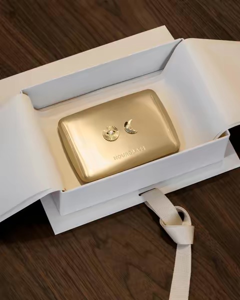 Post by hourglasscosmetics