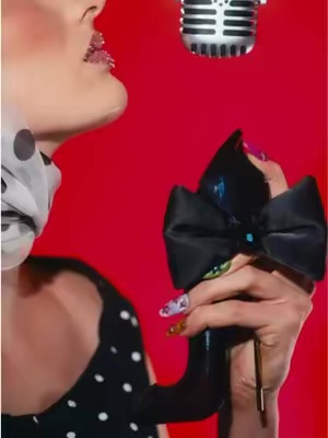 Post by carolinaherreraofficial