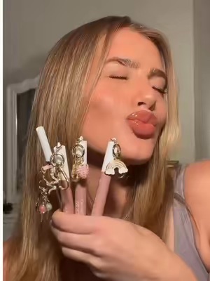 TikTok Post Thumbnail