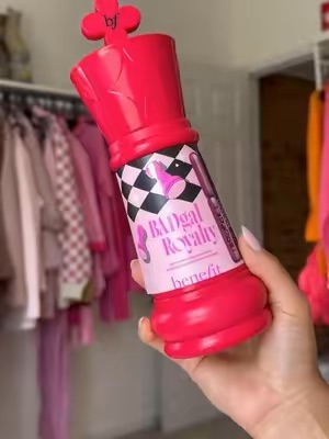 Post by benefitcosmetics