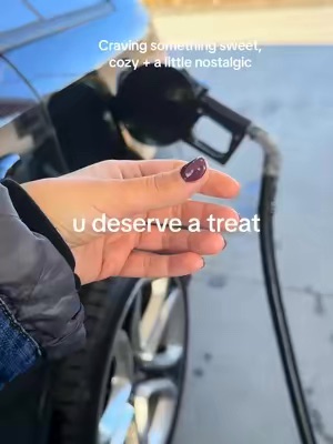 Poppy & Pout content