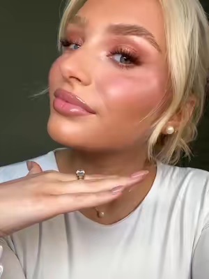 Post by lawlessbeautyofficial