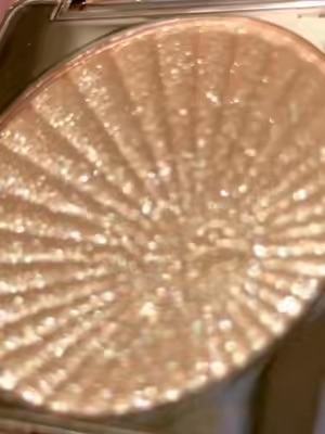 Post by lagirlcosmetics