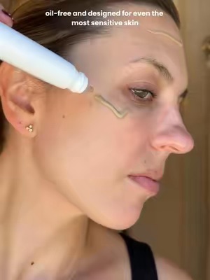 Post by larocheposayus