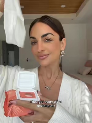 Honest Beauty content