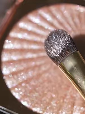 Post by lagirlcosmetics