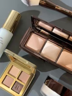 Post by hourglasscosmetics